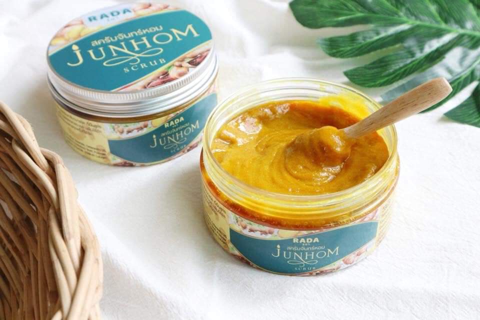 สครับจันทร์หอม JUNHOM Rada 350g.