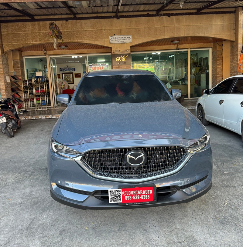พรมปูพื้นรถยนต์ Mazda Cx-8 7ที่นั่ง พรมvvip ด้ายคู่ สีดำด้ายครีม