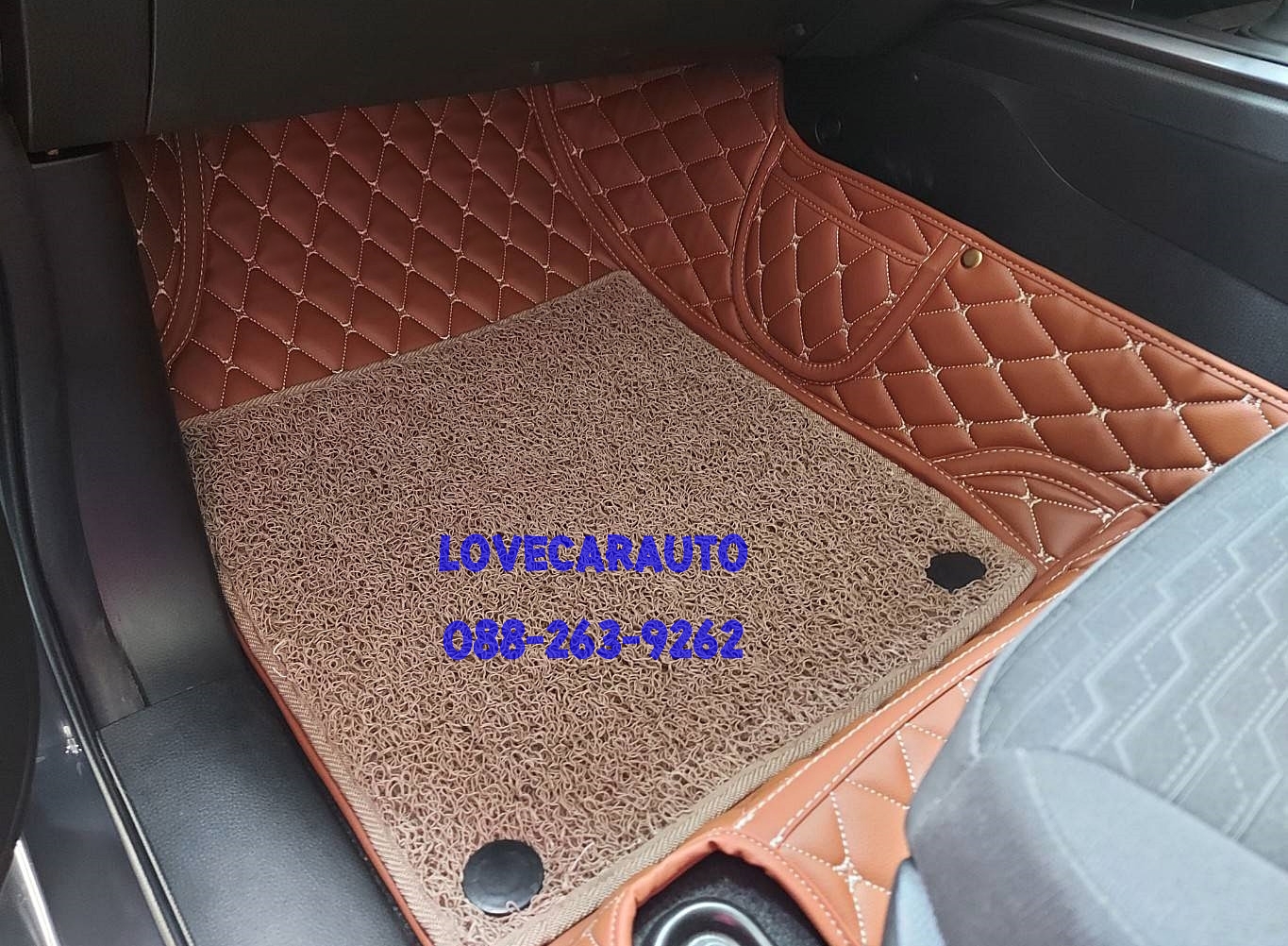 พรมรถยนต์ 7D Isuzu Dmax 4Door 2022 สีน้ำตาลเข้ม +ไวนิลครีม