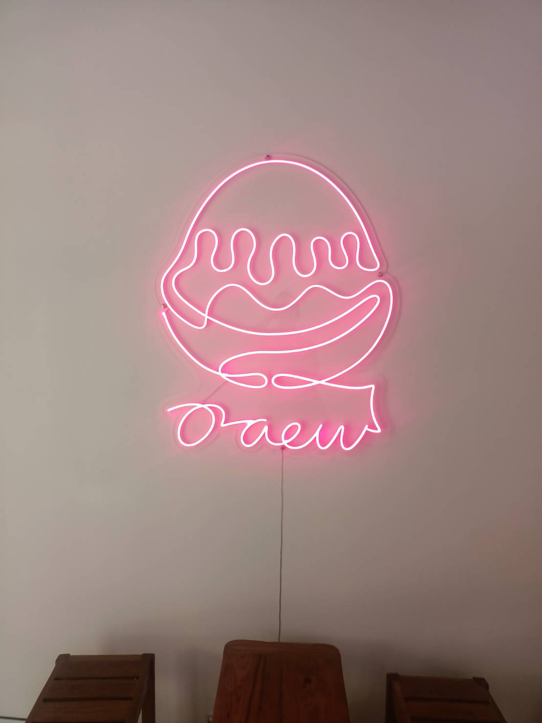 งานป้ายไฟนีออนเฟล็กซ์ ป้ายไฟร้านคาเฟ่ขนมหวาน ป้ายไฟนีออนดัดขนมหวาน