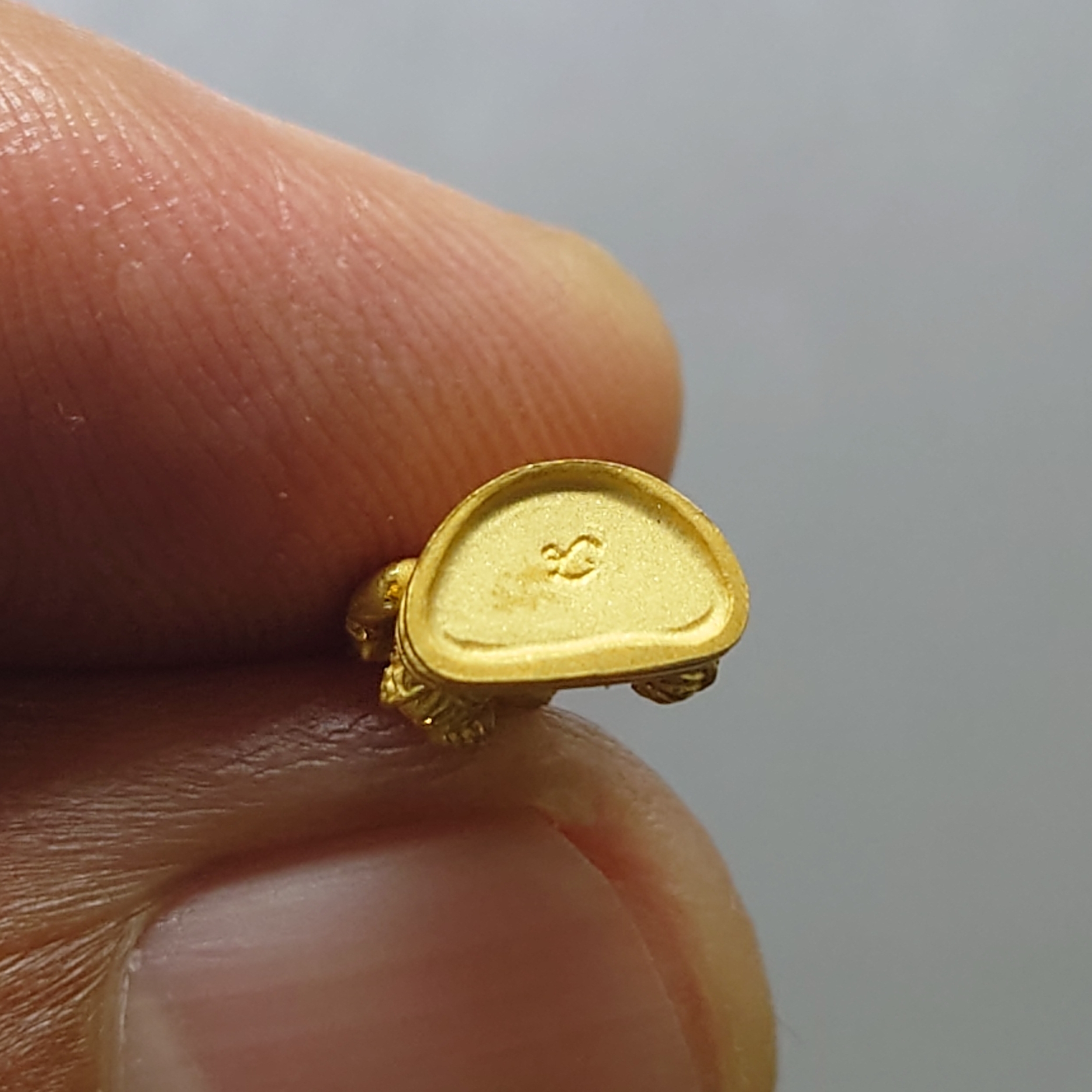 พระพิฆเนศ เนื้อทองคำแท้ รุ่นอุดมโชคโภคทรัพย์ วัดโสธรวราราม พ.ศ.2550 พร้อมกล่องเดิม