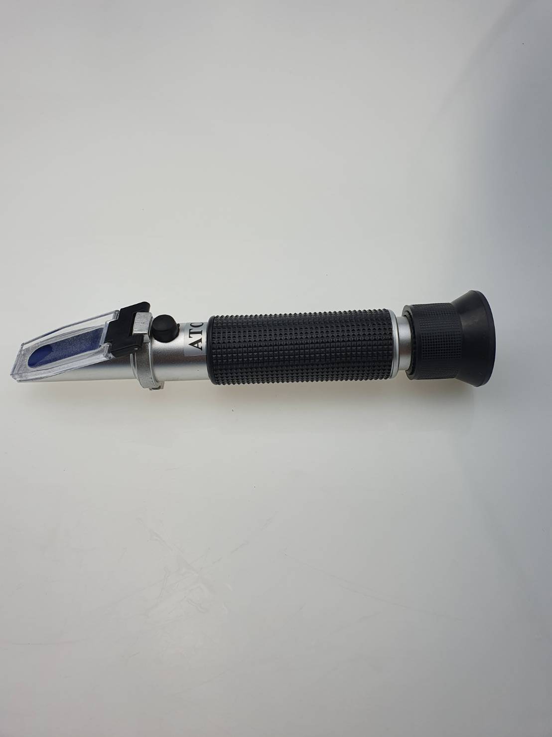 กล้องวัดน้ำเค็ม กล้องวัดเกลือ ใช้สำหรับวัดปริมาณความเค็ม 0-10% ของฟามร์ เพาะเลี้ยงสัตว์น้ำ