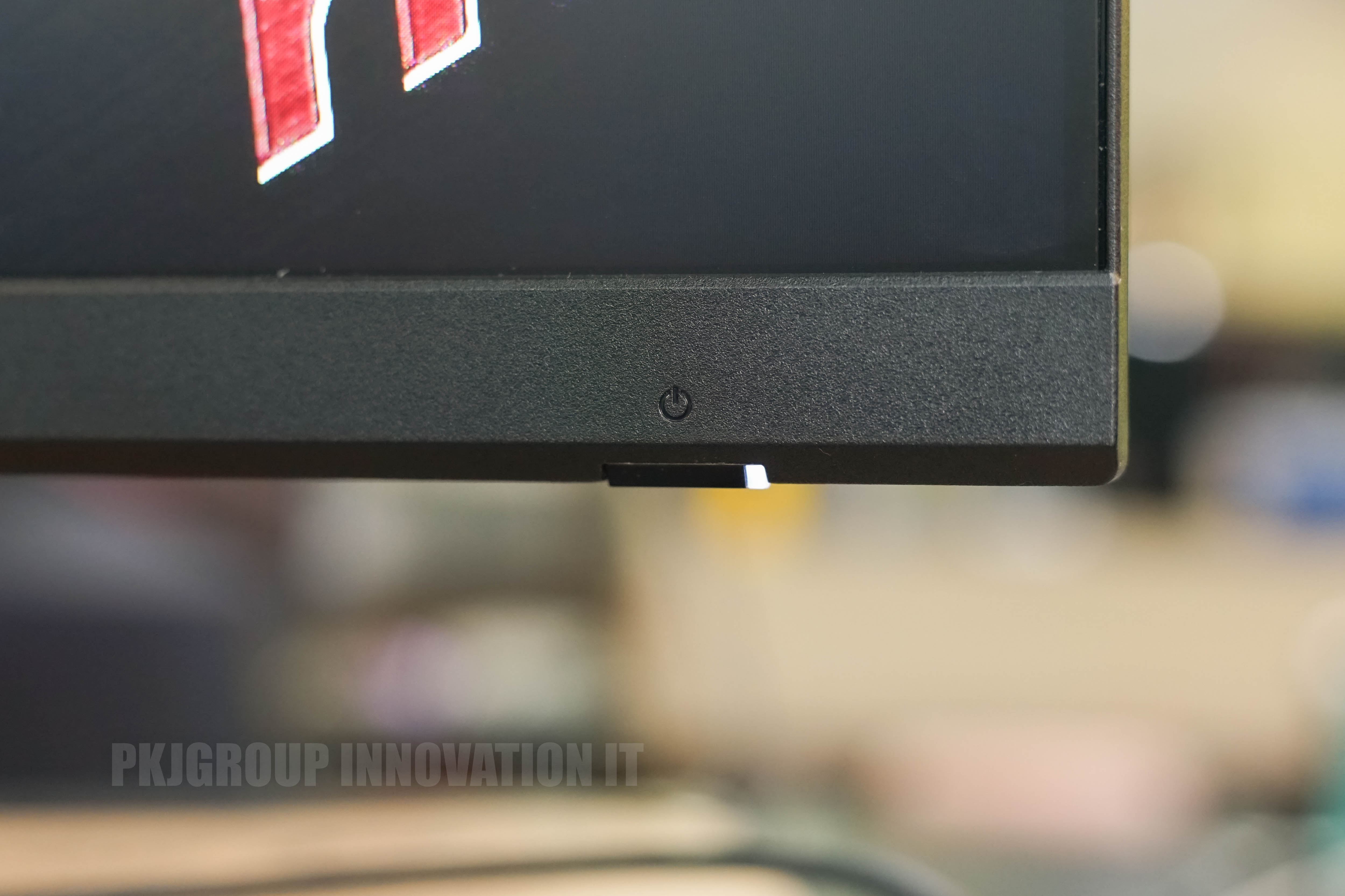 จอคอมเล่นเกมมือสอง MSI Optix G241 23.8" FHD 144 Hz IPS ***มีฝุ่นเข้า Panel เล็กน้อย