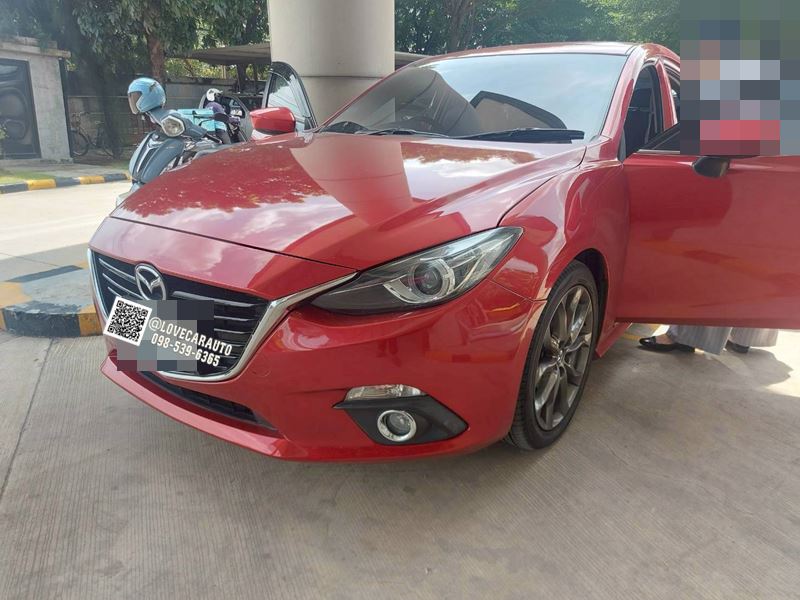 พรมกระดุมรถยนต์ Mazda 3 2015 กระดุมเล็กสีดำ