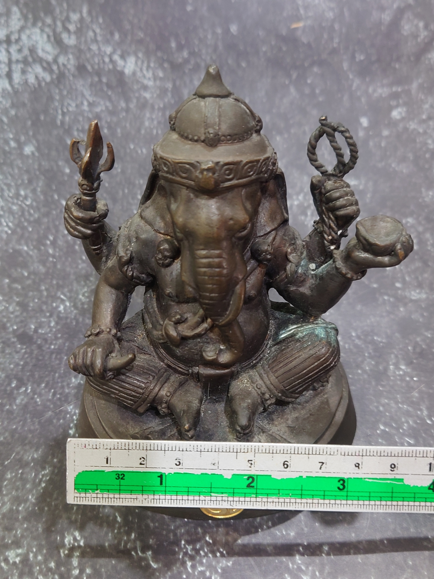 รูปหล่อ พระพิฆเนศ กรมศิลปากร ปี2547 เนื้อโลหะผสม ขนาดบูชาหน้าตัก 3 นิ้ว