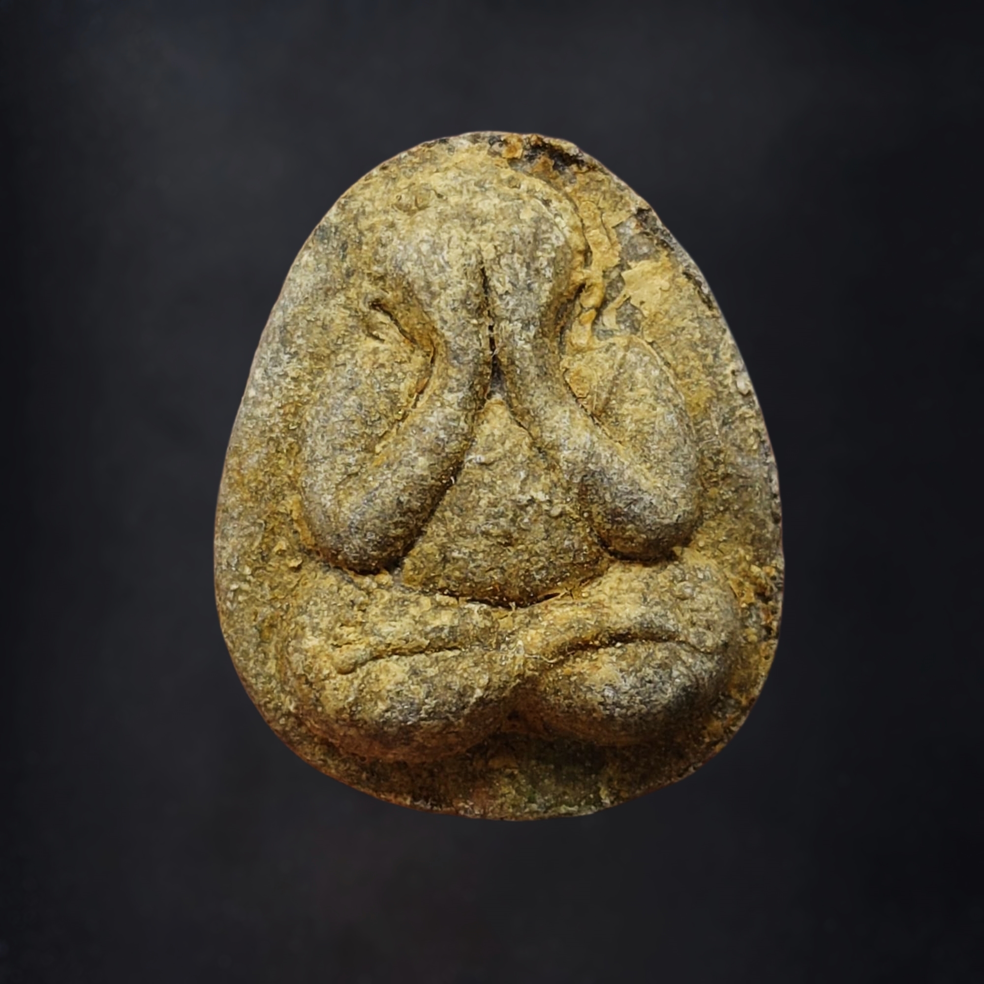 พระปิดตา หลังยันต์ดวงเล็ก หลวงปู่โต๊ะปลุกเสก เนื้อผงใบลานแช่น้ำมนต์ สมเด็จพระญาณสังวร (เจริญ) วัดบวรนิเวศวิหาร ปี2523 พร้อมบัตรรับรองพระแท้