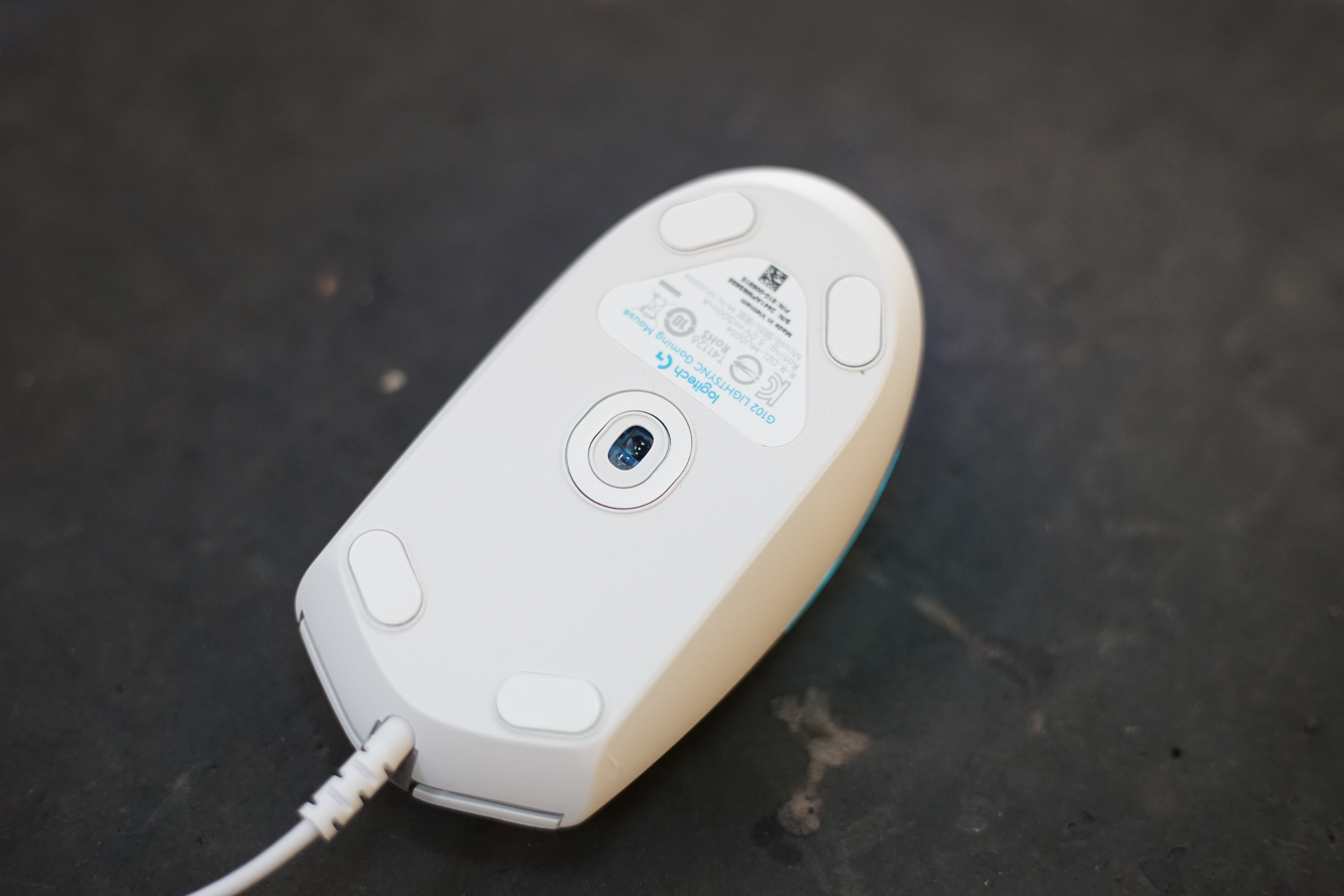 เมาส์เล่นเกม Logitech G102 LIGHTSYNC White DPI 8000 ประกัน 2 ปีเต็ม