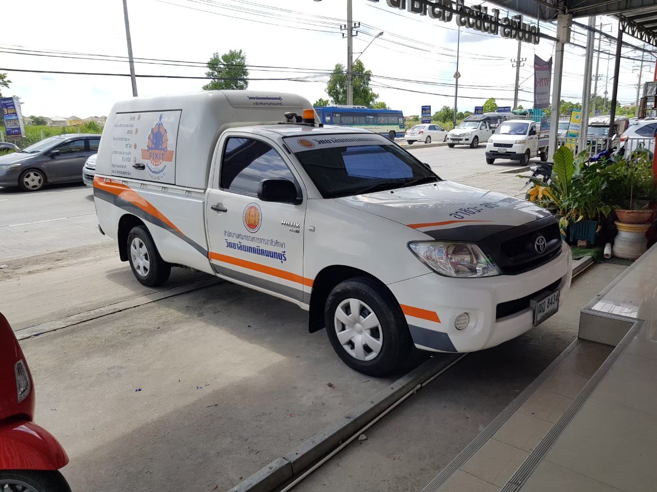 ป้ายงานพิมพ์สติกเกอร์ติดรถ งานวิทยาลัยเทคนิคนนทบุรี