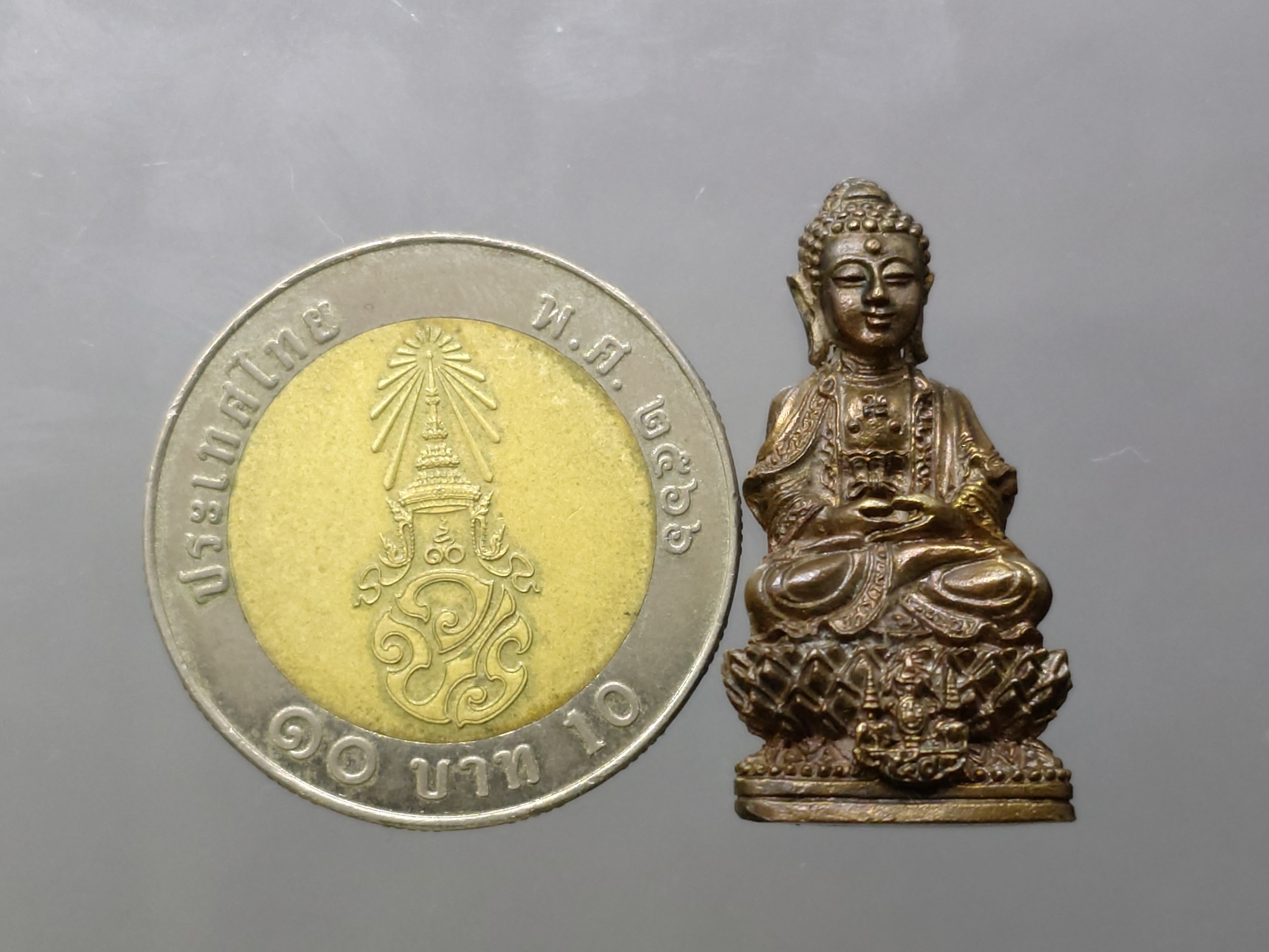 พระกริ่งจีน ต้าเยิ่นถะ เนื้อนวะโลหะ โครงการสร้างอาคารเรียน โรงเรียนกาญจนาภิเษกสมโภช ปี2539 พร้อมกล่องเดิม