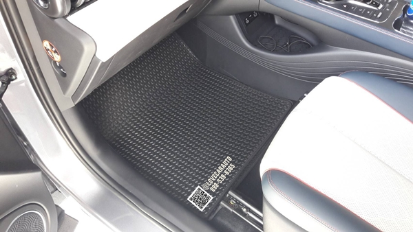 พรมปูพื้นรถยนต์ BYD ATTO 3 ลูกศรสีดำ