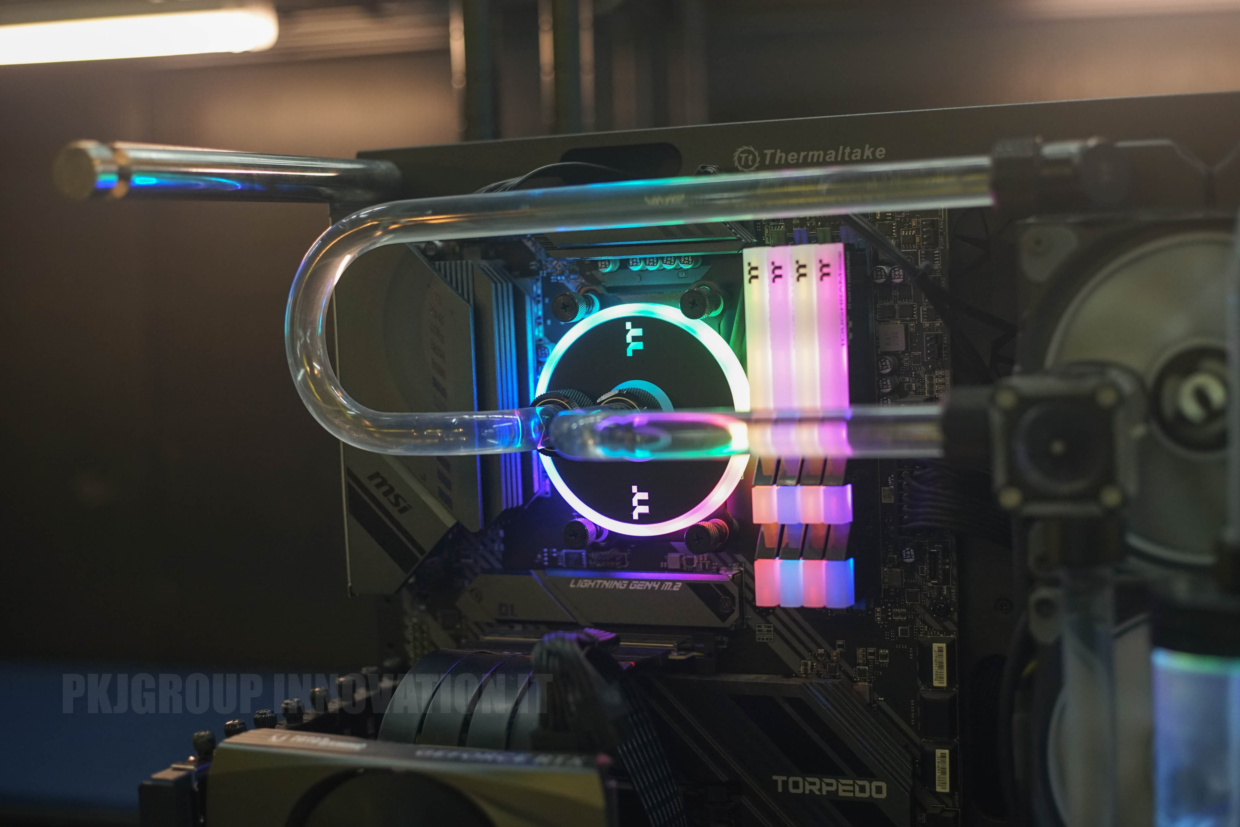 คอมเล่นเกมมือสอง Thermaltake Ryzen 9 5900X RAM 32 GB RTX4060 ชุดน้ำเปิด 3 ตอน