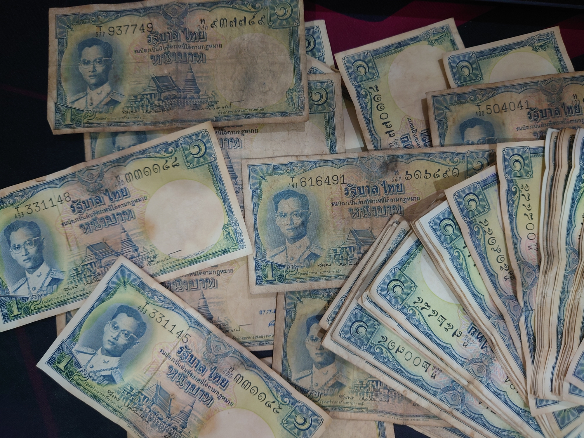 ธนบัตร 1 บาท แบบ 9 รุ่น 6 สมัยรัชกาลที่9 ปี2500 ผ่านใช้ (ราคาต่อ 1 ใบ)