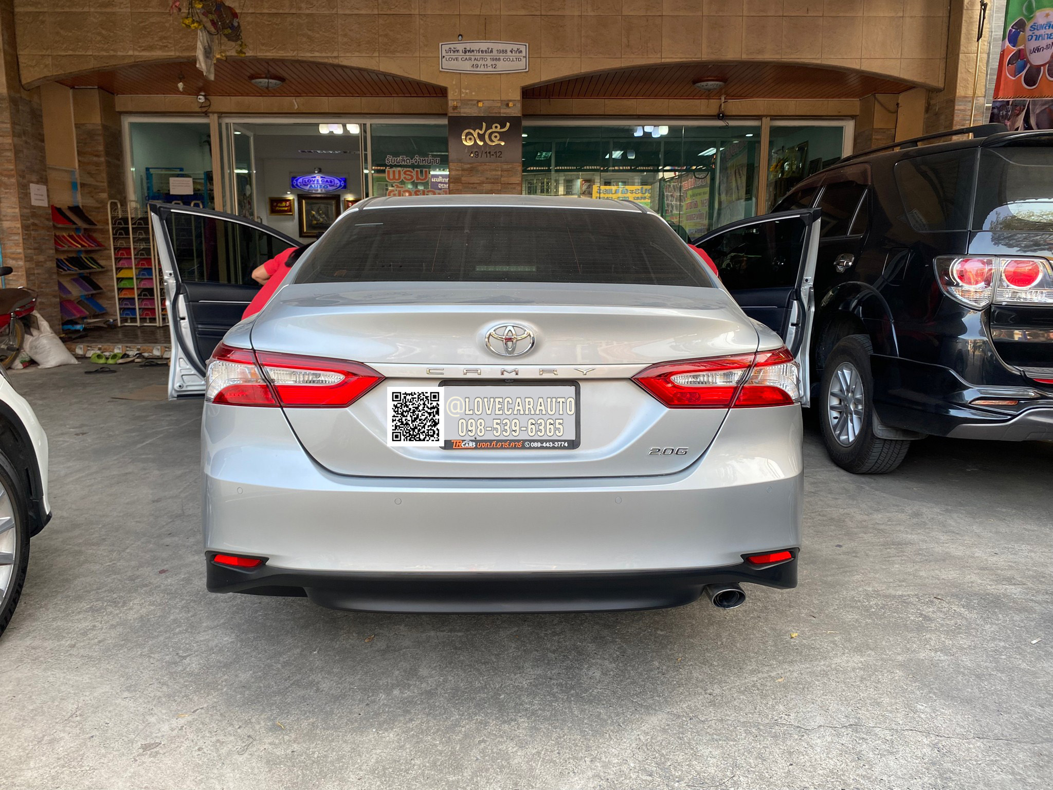 พรมรถ7D Toyota Camry โตโยต้า คัมรี่ 2020 สีแดงเลือดหมู +ไวนิลสีน้ำตาล