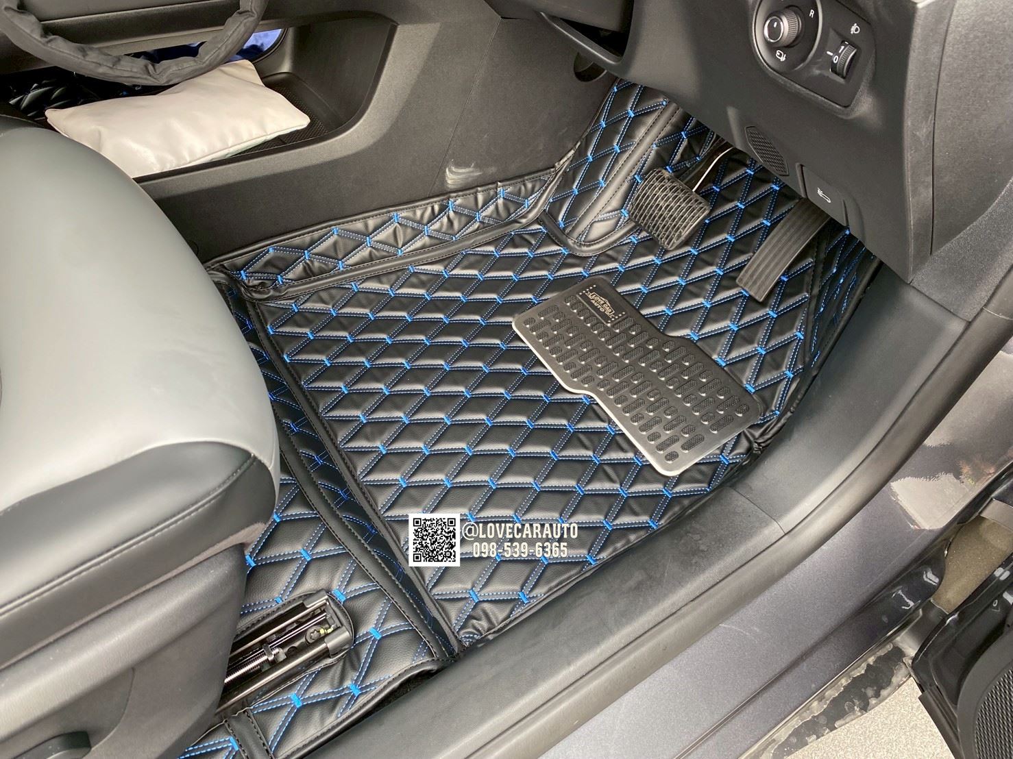 พรมปูพื้นรถยนต์ MG S5 EV vvip ดำด้ายน้ำเงิน