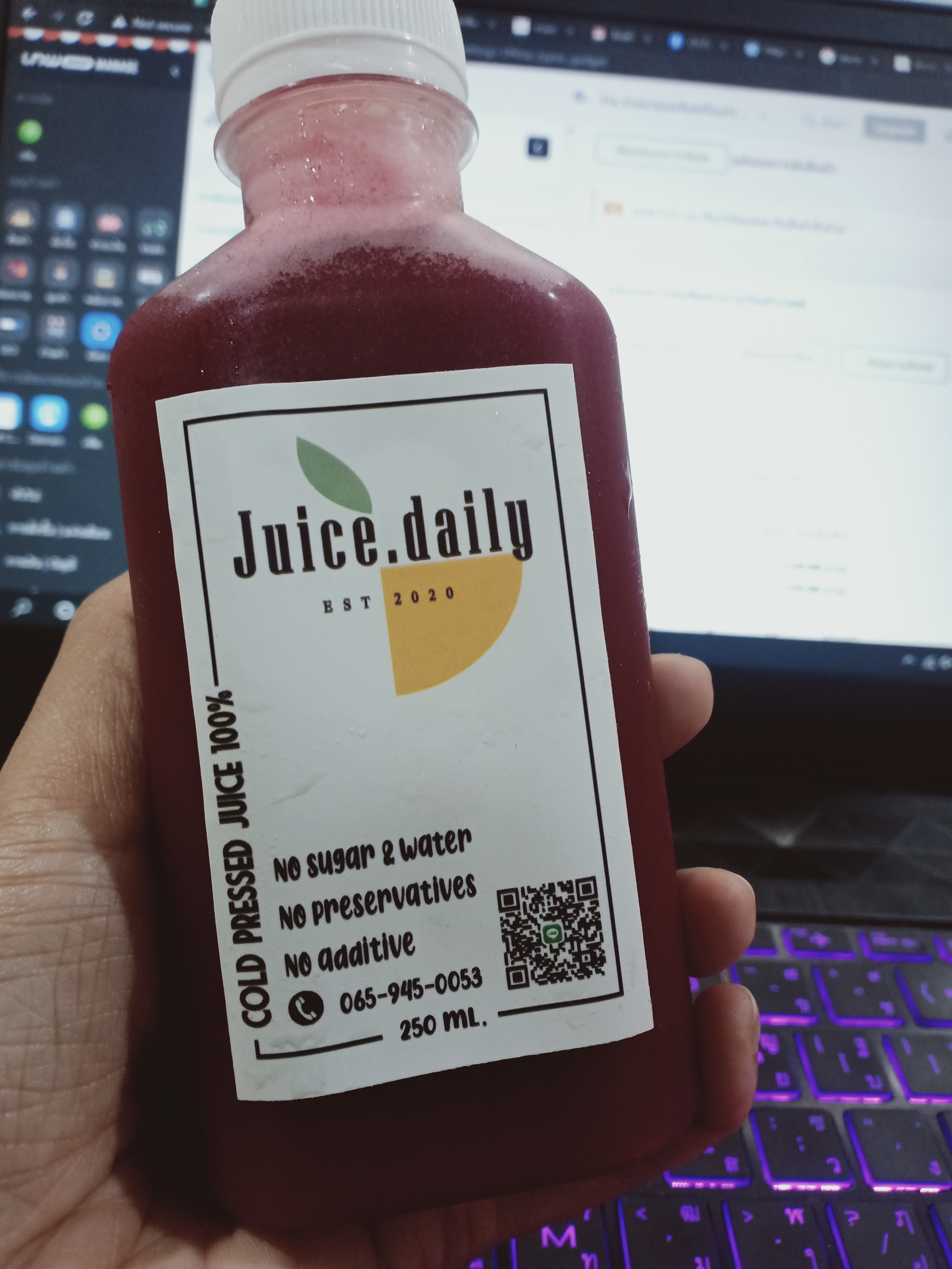 ขวดทรงแบนเรียบ 220 ml ป. 30 แพคละ 150 ใบ