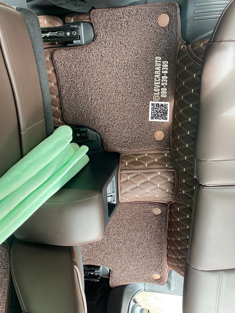 พรมปูพื้นรถยนต์ Mitsubishi PajeroSport 2019 VVIP ด้ายคู่ สีกาแฟ+ไวนิลน้ำตาล