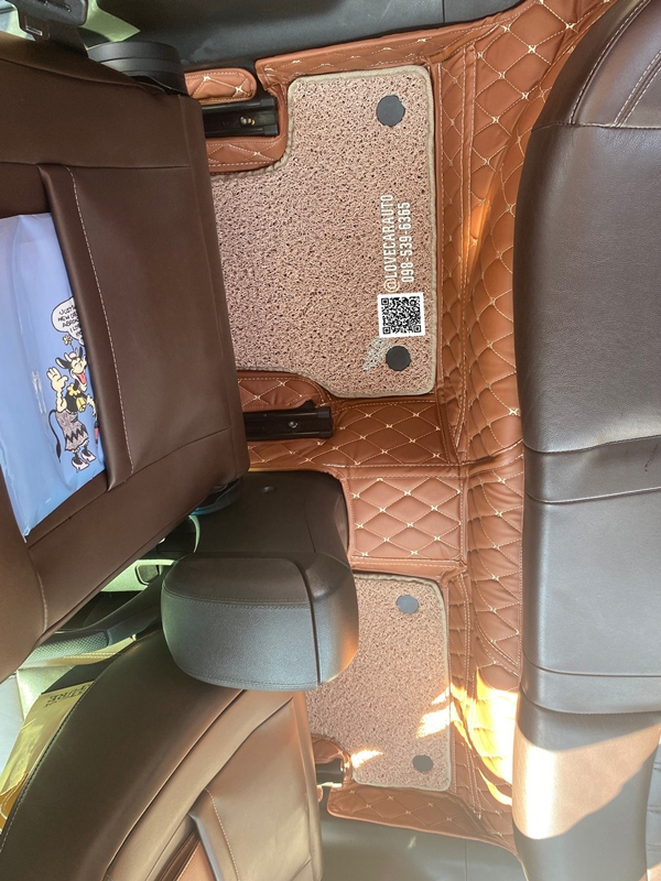 พรมปูพื้นรถยนต์ 7D Chevrolet Cruze สีน้ำตาลเข้ม +ไวนิลครีม