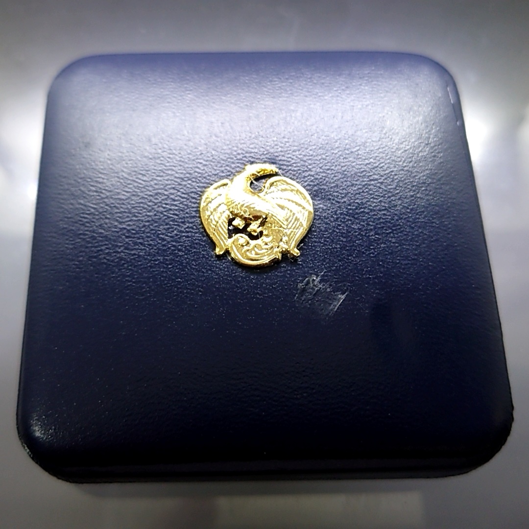 เหรียญ 800 บาท เนื้อเงินขัดเงา 9 รอบนักษัตร แห่งวันพระราชสมภพ สมเด็จย่า พ.ศ.2551 ตัวติดหายาก พร้อมกล่องหนังใบเซอร์