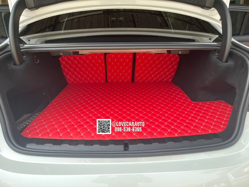 พรมปูพื้นรถยนต์ 6D Bmw 330e G20 สีแดงสด+ไวนิลสีแดง