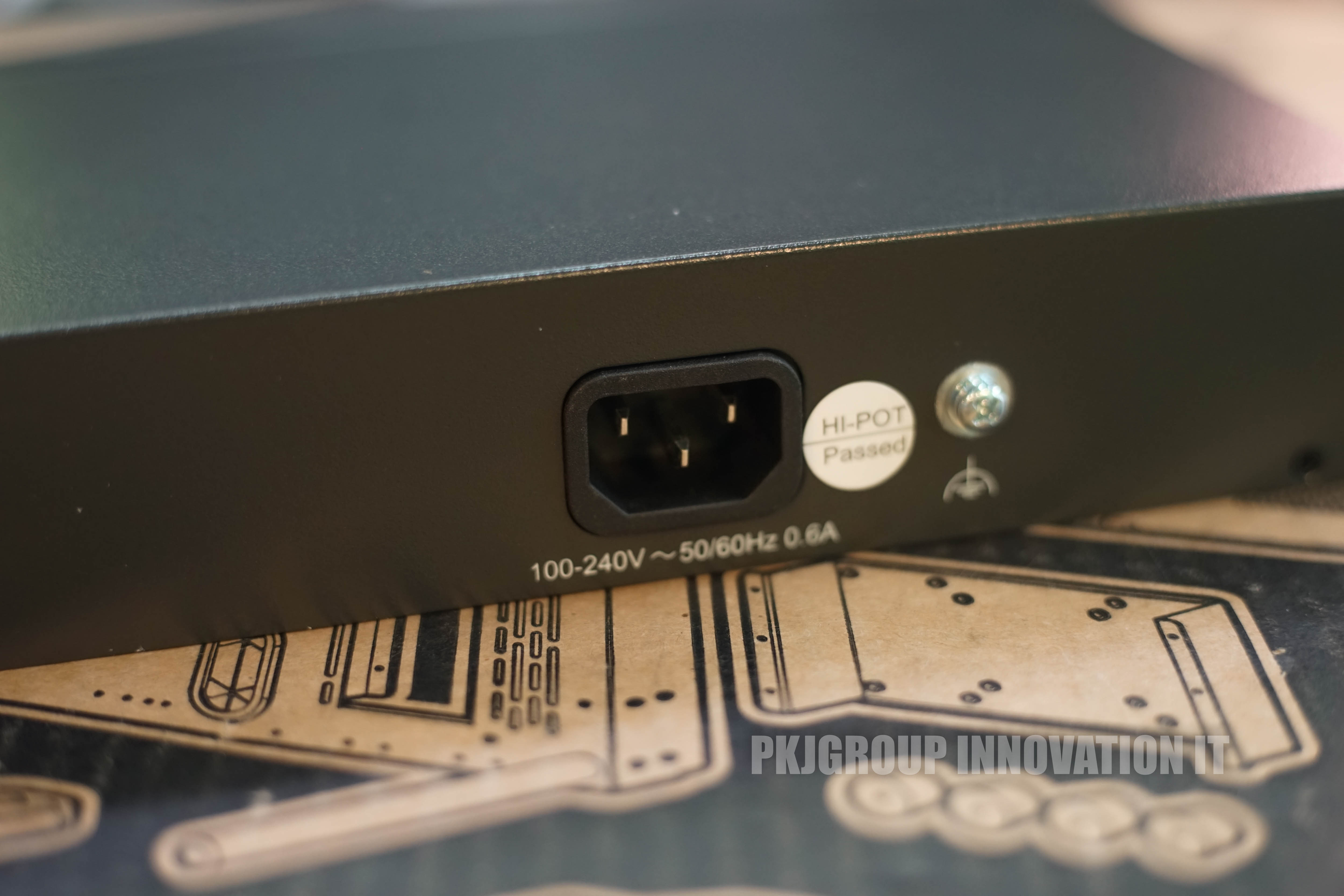 TP-Link TL-SG1024 HUB 24-Port Gigabit Rackmount Switch(17)