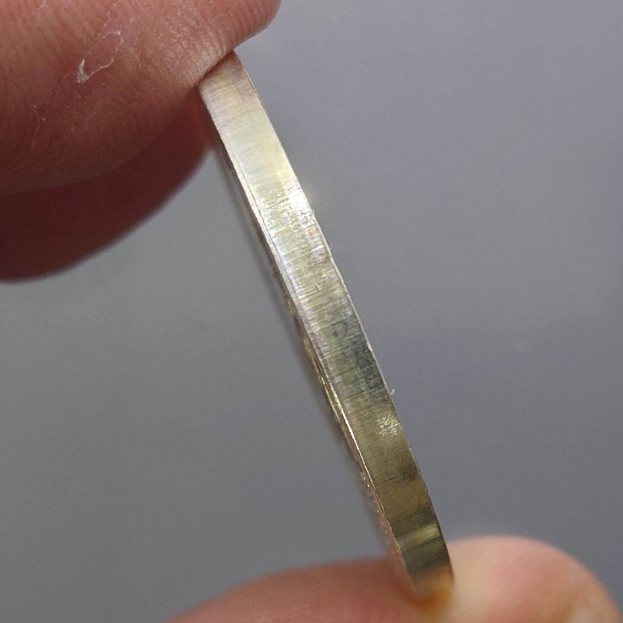 เหรียญที่ระลึกอนุสรณ์การพระราชพิธีถวายพระเพลิงพระบรมศพ สมเด็จย่า พ.ศ.2539 เนื้อเงิน พร้อมกล่องหนัง