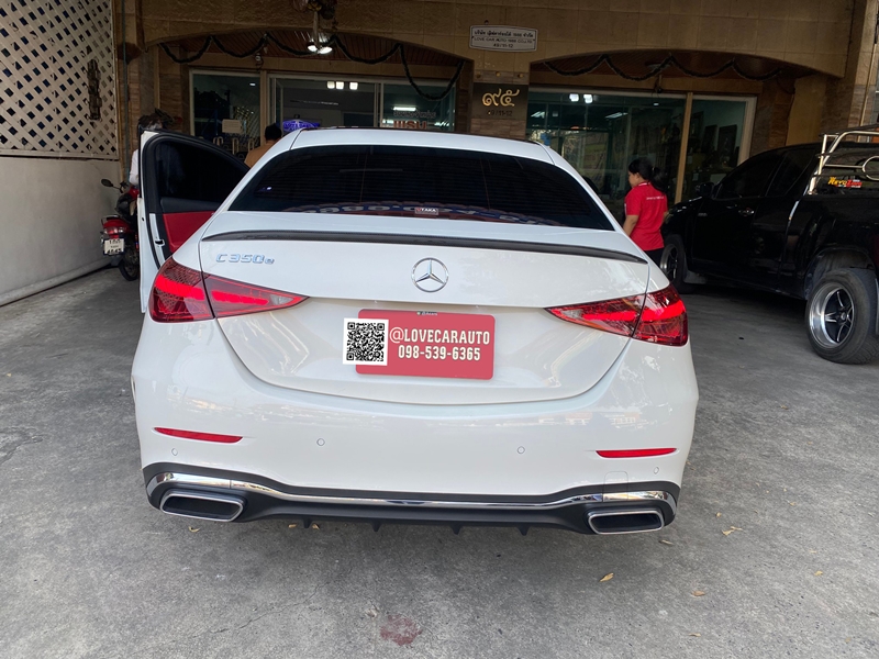 พรมปูพื้นรถยนต์ 7D Benz C350e W206