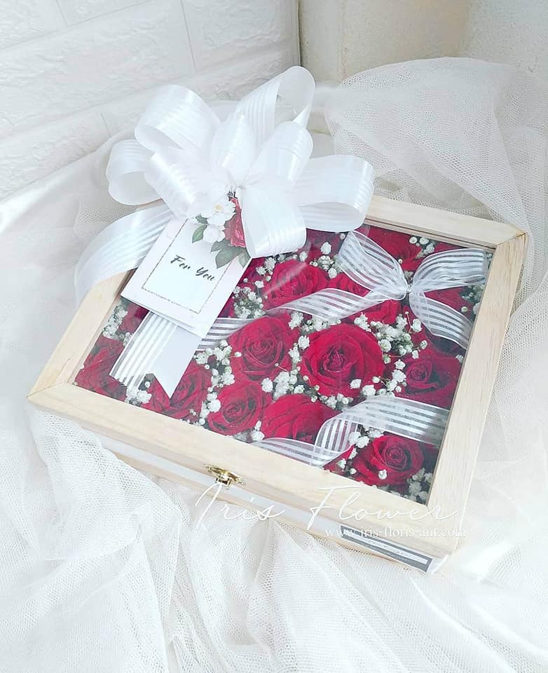 Flower Box กล่องกุหลาบสีแดง