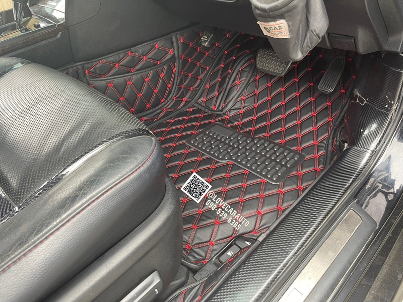 พรมปูพื้นรถยนต์ Toyota Camry 2017 สีดำด้ายแดง +ท้ายเก็บของ