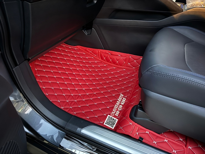 พรมปูพื้นรถยนต์ Toyota Yaris Cross HEV 2023 สีแดงสด