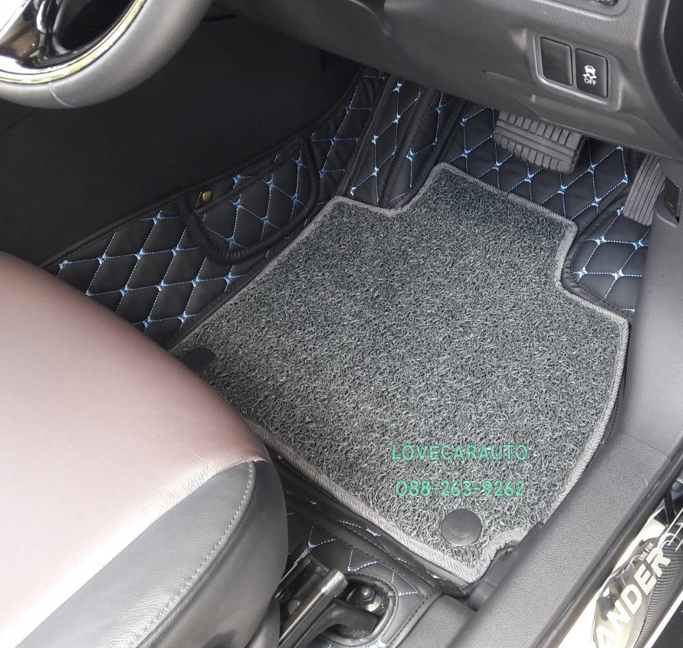 พรมปูพื้นรถยนต์ 7D Mitsubishi Xpander 2022 สีดำด้ายฟ้า+ดักฝุ่นสีเทา สองแถว