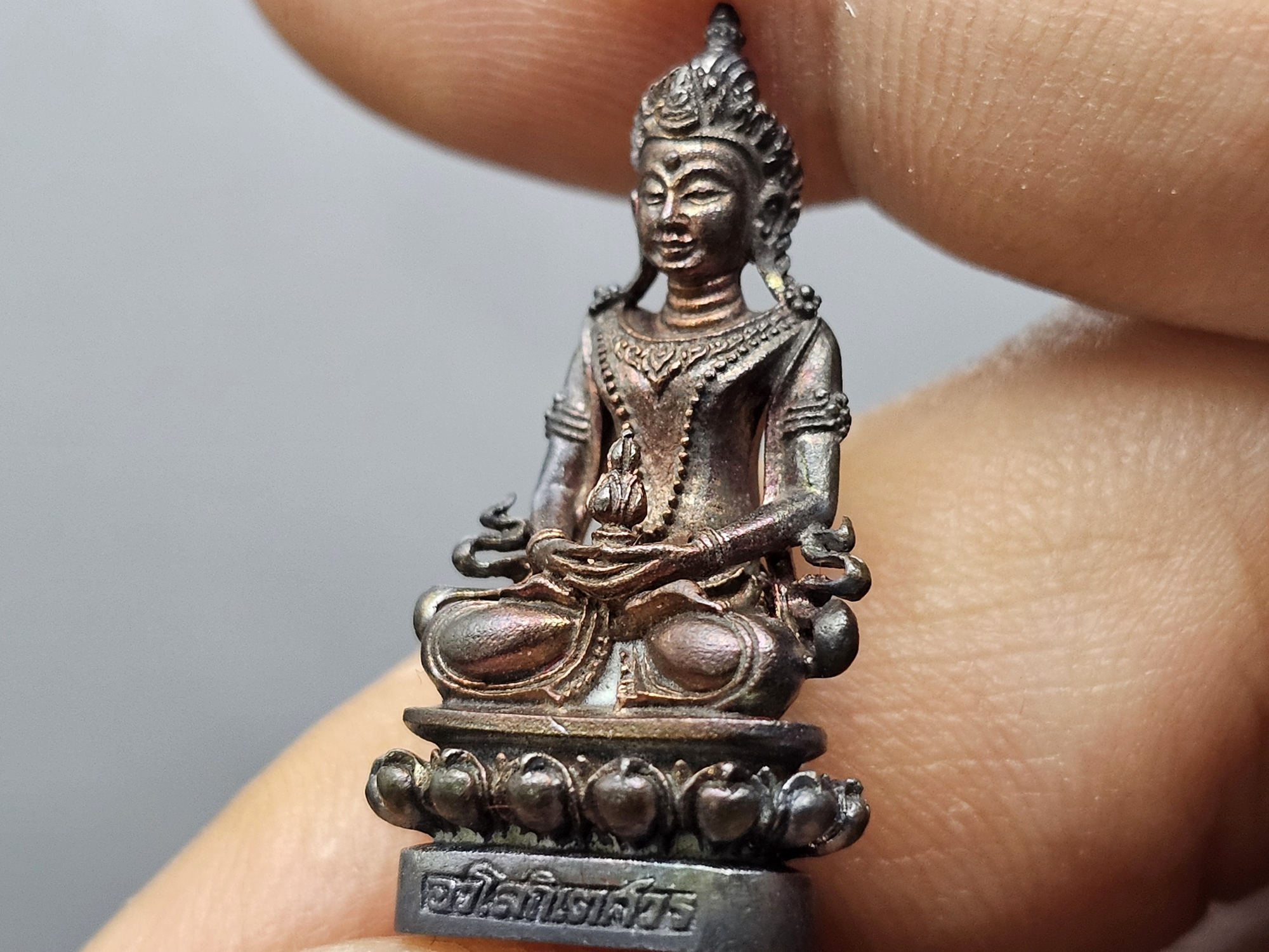 พระกริ่งอวโลกิเตศวร (กวนอิม) พระเทพกวี (สมเด็จพระวันรัต) เนื้อนวะ วัดบวรนิเวศวิหาร พ.ศ.2540 พร้อมกล่องเดิม