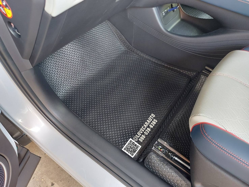 พรมปูพื้นรถยนต์ BYD Atto3 ปูพรมกระดุมเล็กสีดำขอบดำ