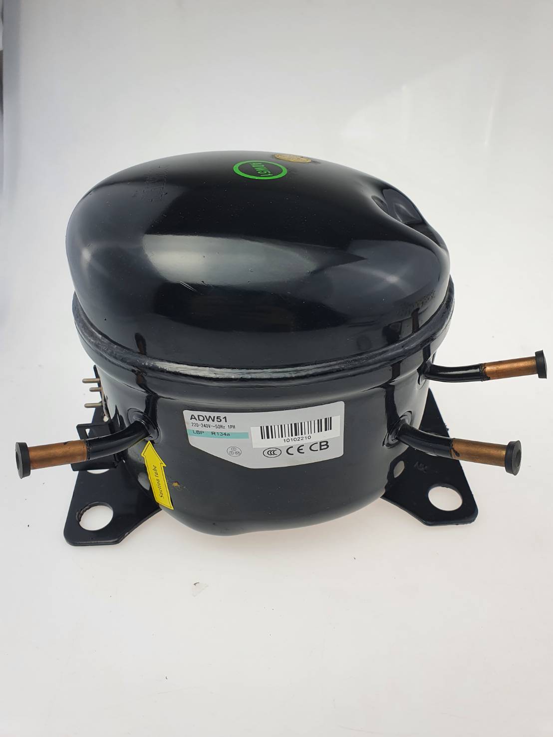 ADW51 คอมเพรสเชอร์ 1/6 แรงม้า R134a LBP สำหรับตู้แช่ ตู้เย็น Compressor ของใหม่ พร้อมอุปกรณ์ ดีเลย์ โอเวอร์โหลด