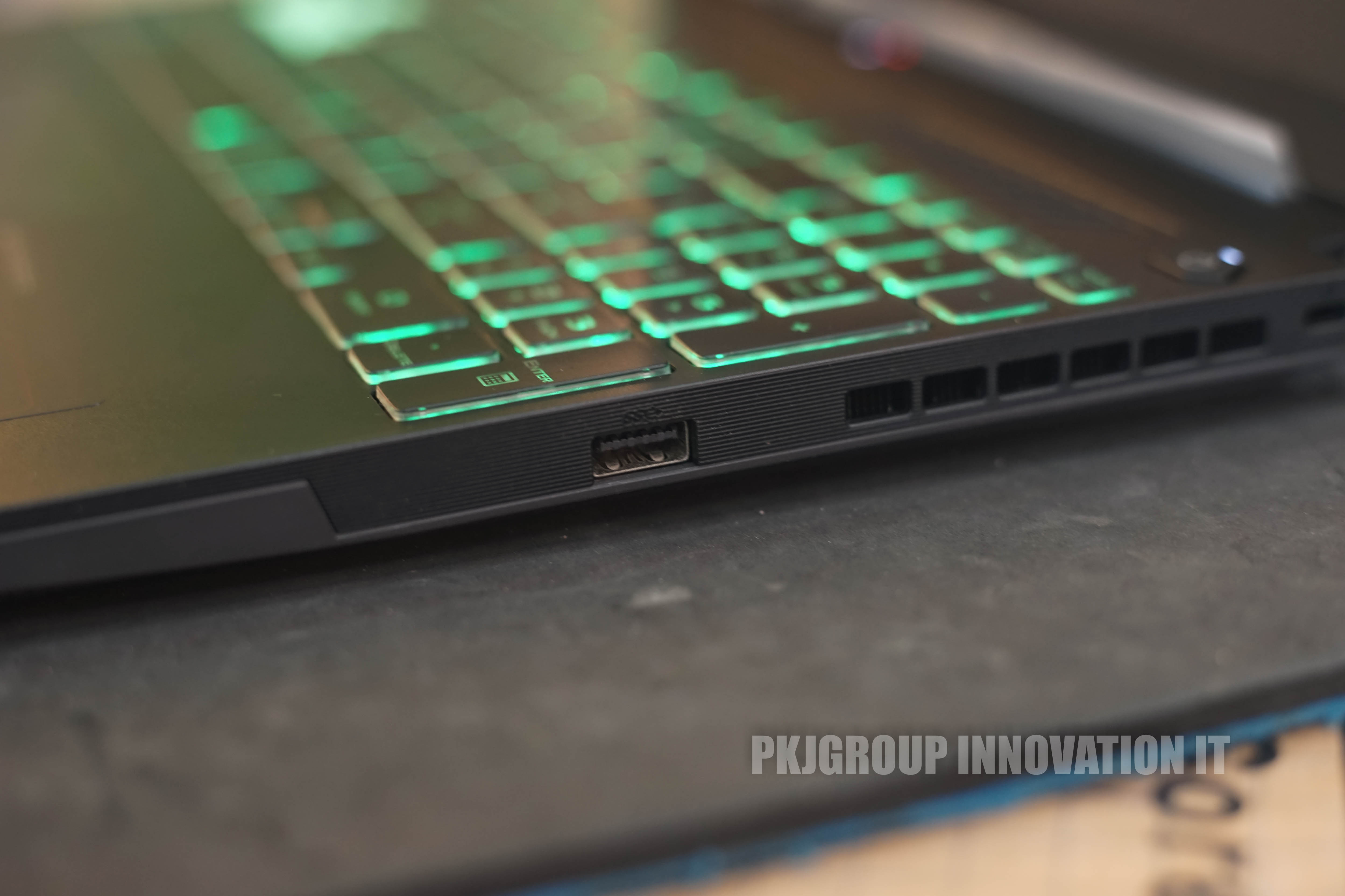 โน๊ตบุ๊คเล่นเกมมือสอง Asus Tuf FX507ZC4-HN072W i7-12700H RAM 16 GB SSD 512GB RTX3050 15.6" 144Hz (เครื่อง 1)