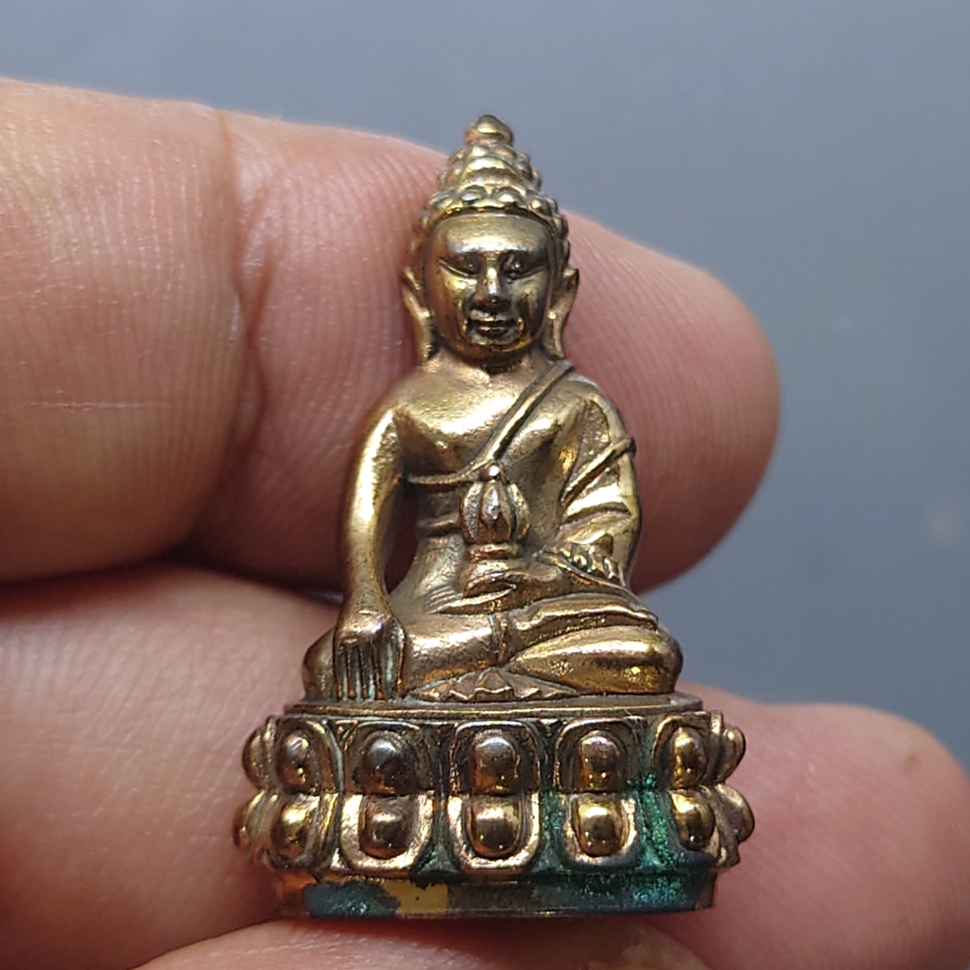 พระกริ่งญาณวเรศ (กริ่งปวเรศน้อย) ฐานบรรจุพระเกศาและจีวร เนื้อนวโลหะ พิม์ใหญ่ สมเด็จพระญาณสังวรฯ ทรงเจริญพรรษา 100 ปี วัดบวรนิเวศวิหาร ปี2556 พร้อมกล่องเดิม