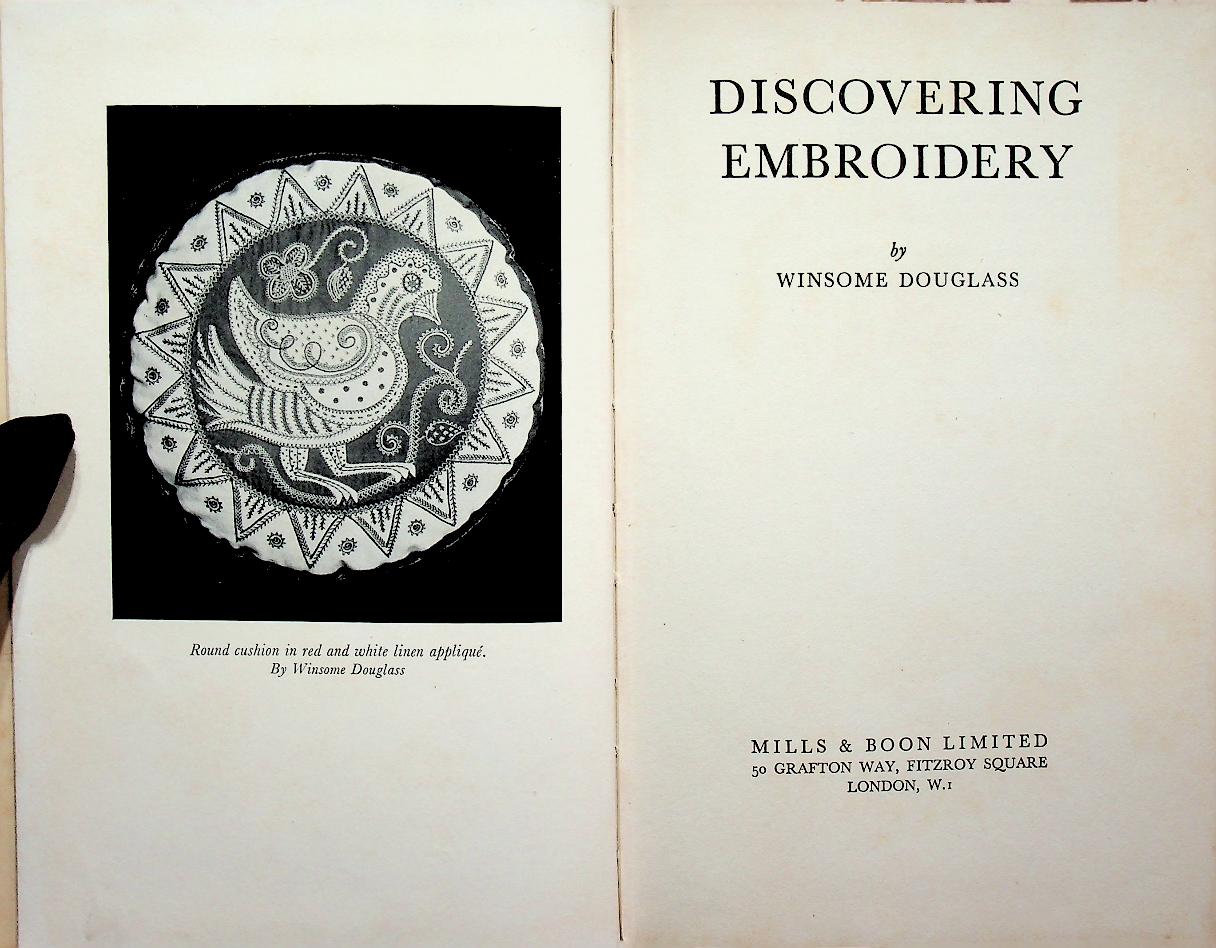 DISCOVERING EMBROIDERY หนังสือเกี่ยวกับงานปัก ฉบับภาษาอังกฤษ