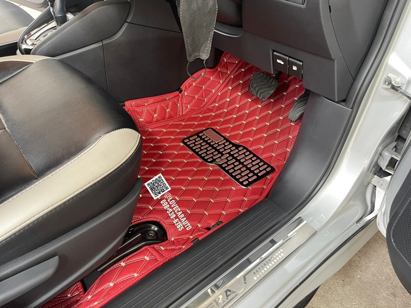 พรมปูพื้นรถยนต์ 6D Nissan Almera 2023 VVIP ด้ายคู่ สีแดงไวน์