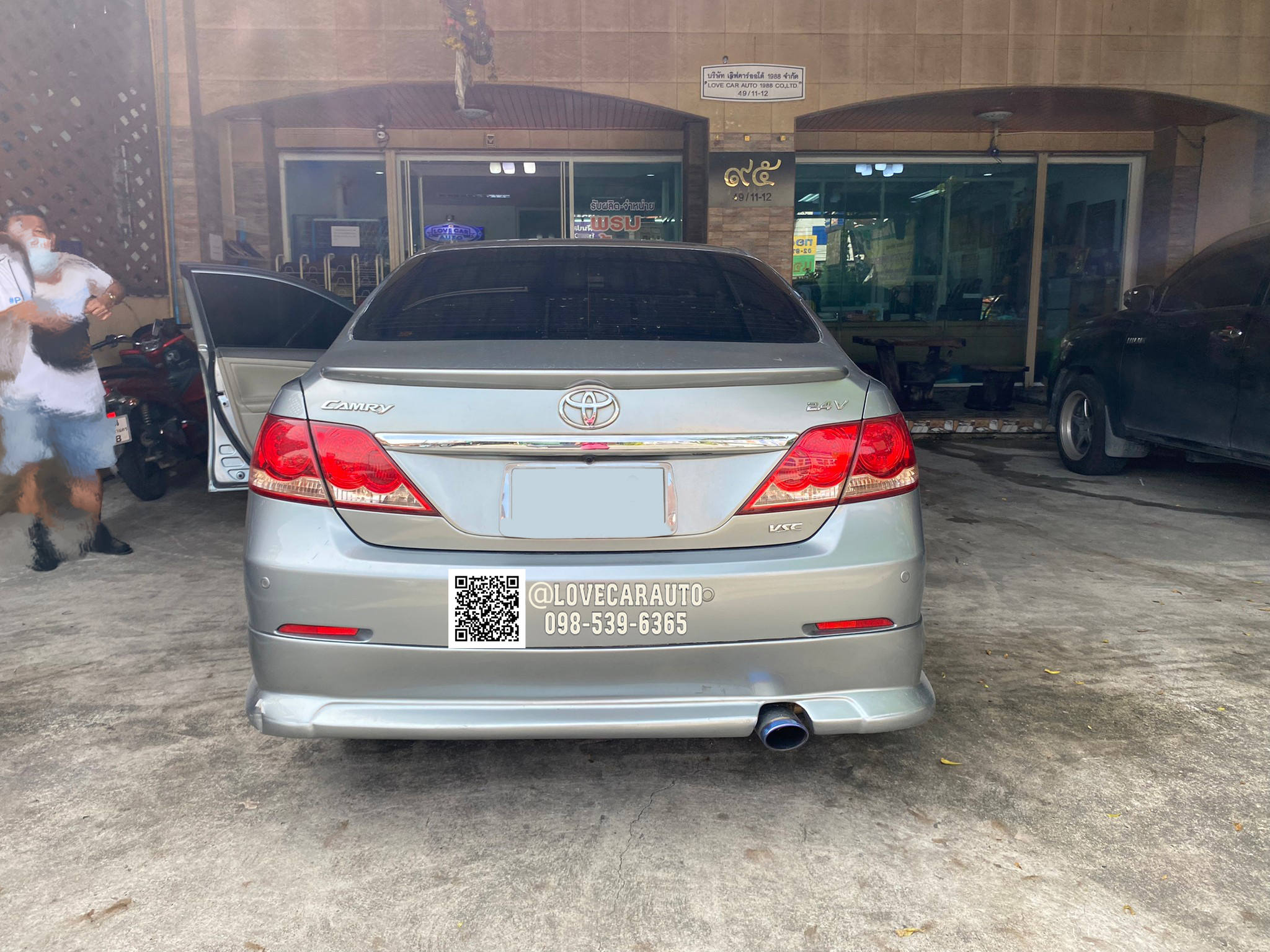 พรมปูพื้นรถยนต์ พรม 6D Toyota Camry 2011 สีกาแฟ