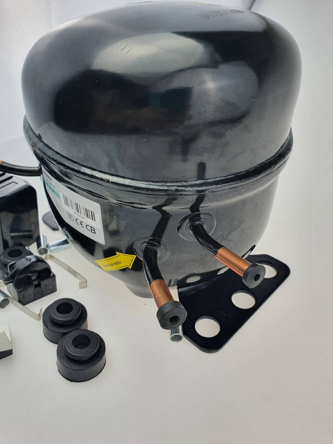 ADW91 คอมเพรสเชอร์ 1/3 แรงม้า R134a LBP สำหรับตู้แช่ ตู้เย็น Compressor ของใหม่ พร้อมอุปกรณ์ ดีเลย์ โอเวอร์โหลด