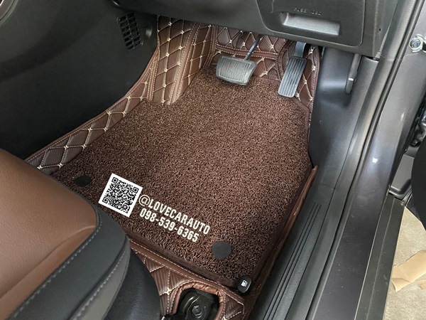 พรมปูพื้นรถยนต์ 7D Hyundai CRETA 2022 (ฮุนได เครต้า) ลายเคฟล่าสีกาแฟ +ไวนิลดักฝุ่นสีน้ำตาล