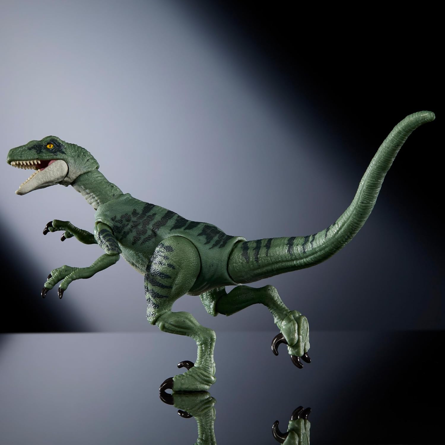**MTS Toys**Mattel Jurassic World Hammond Collection : HTV63 Velociraptor 'Delta' [ความยาวจากหัวถึงหาง 21 ซ.ม.]