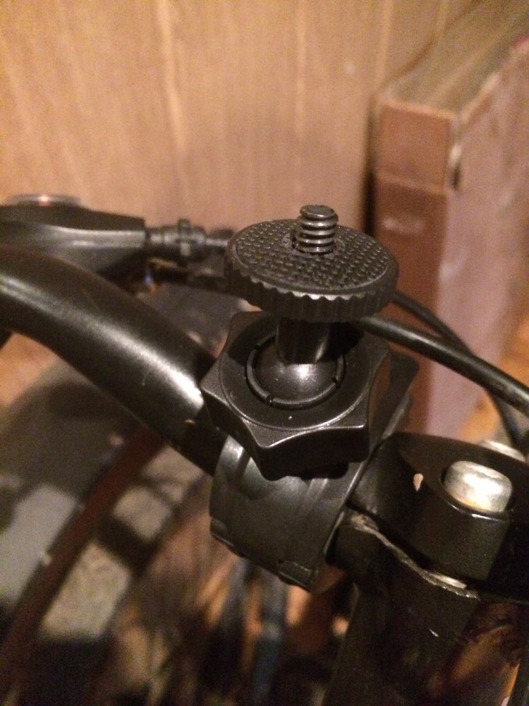 ขาจับ แบบเกลียวหมุน สำหรับ Action Camera หรือ Go Pro