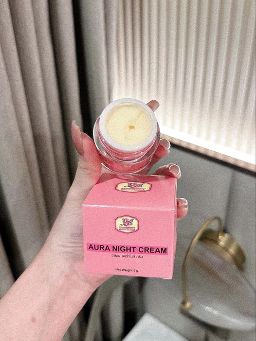 ครีมวายเอ ออร่าไนท์ ลดสิวเผยผิวใส 5g.