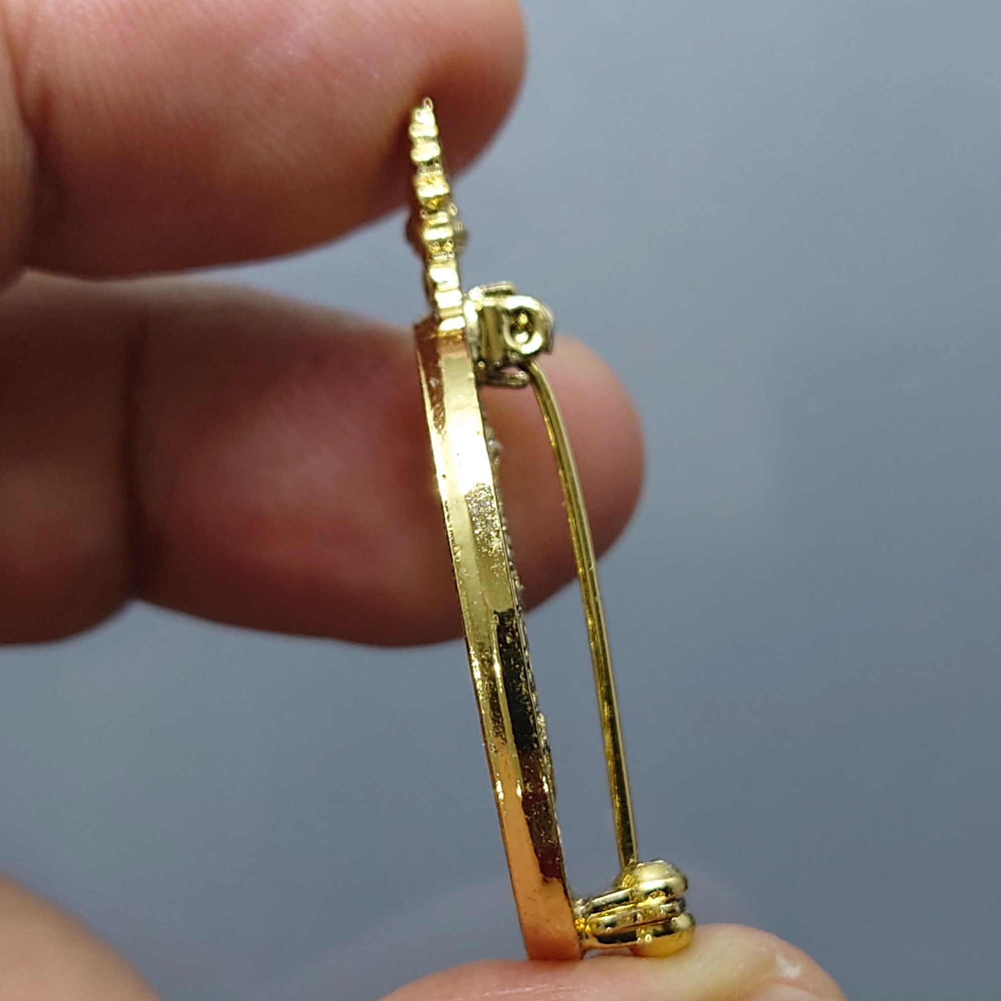 เข็มกลัด เข็มที่ระลึก 5 ธันวามหาราช ครั้งที่ 26 ในหลวง ร9 พ.ศ.2545