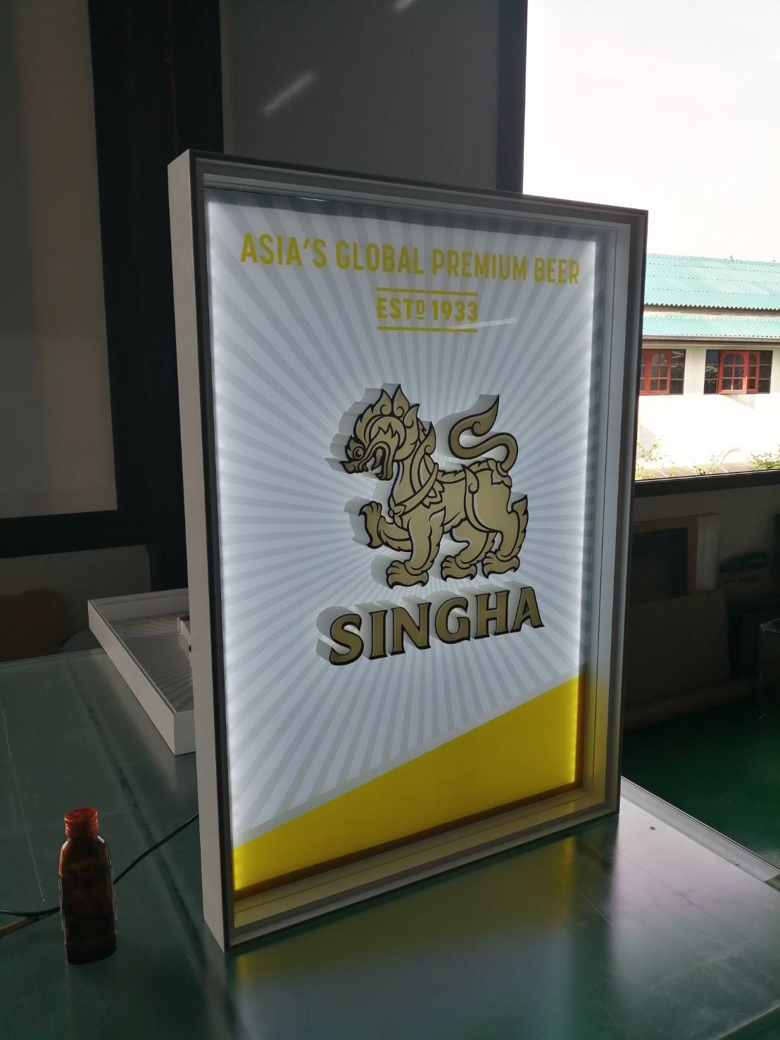 กรอบตู้ไฟกระจายแสงมิลเล่อ งานเบียร์สิงห์