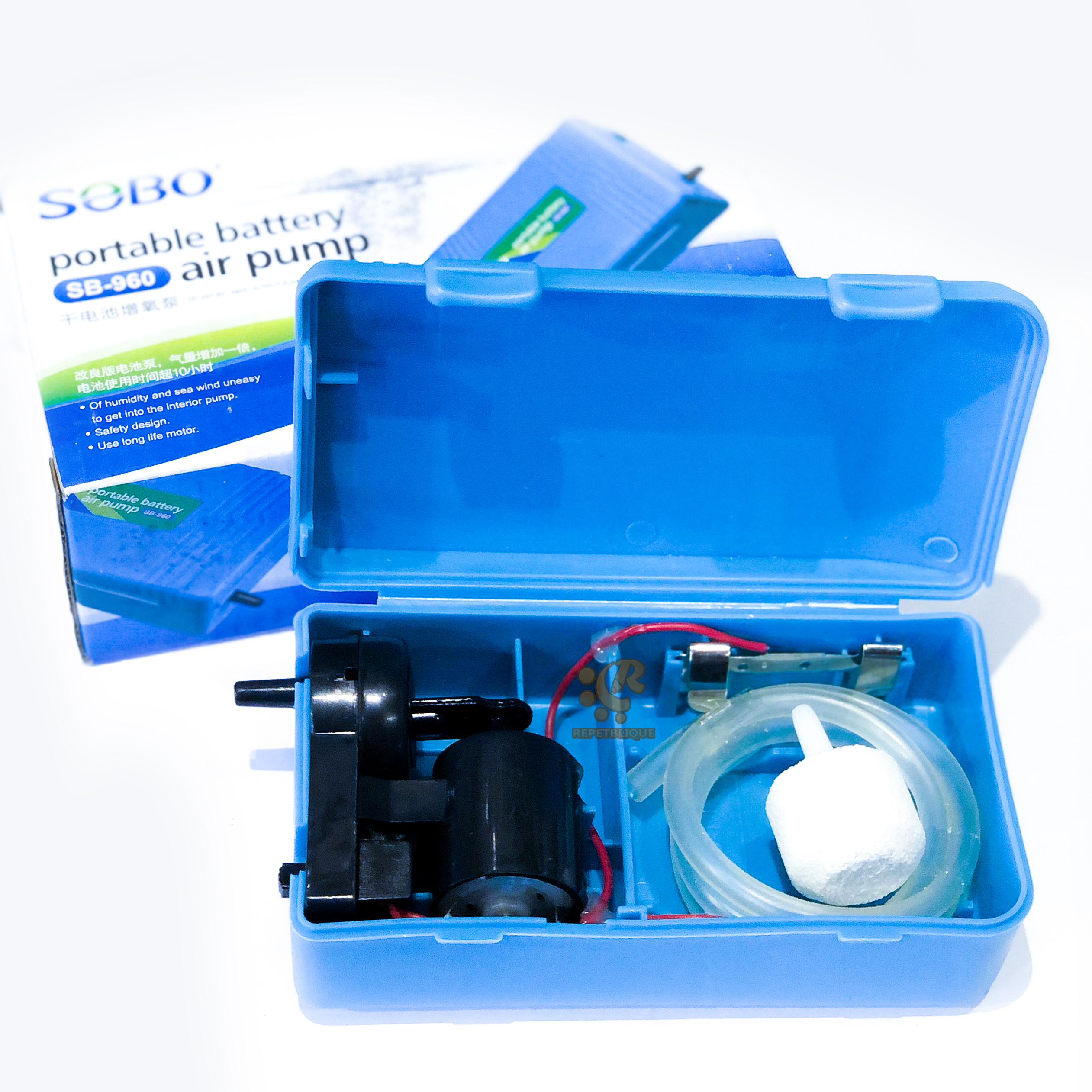 Air Pump SOBO SB-960 ปั๊มลม 1 ทาง แบบพกพา ปั๊มลมตู้ปลา ปั้มอ๊อกซิเจน สำหรับเลี้ยงกุ้ง ปลา ปั๊มลม ปั๊มออกซิเจน รุ่นใส่ถ่าน ปั๊มลมเคลื่อนที่