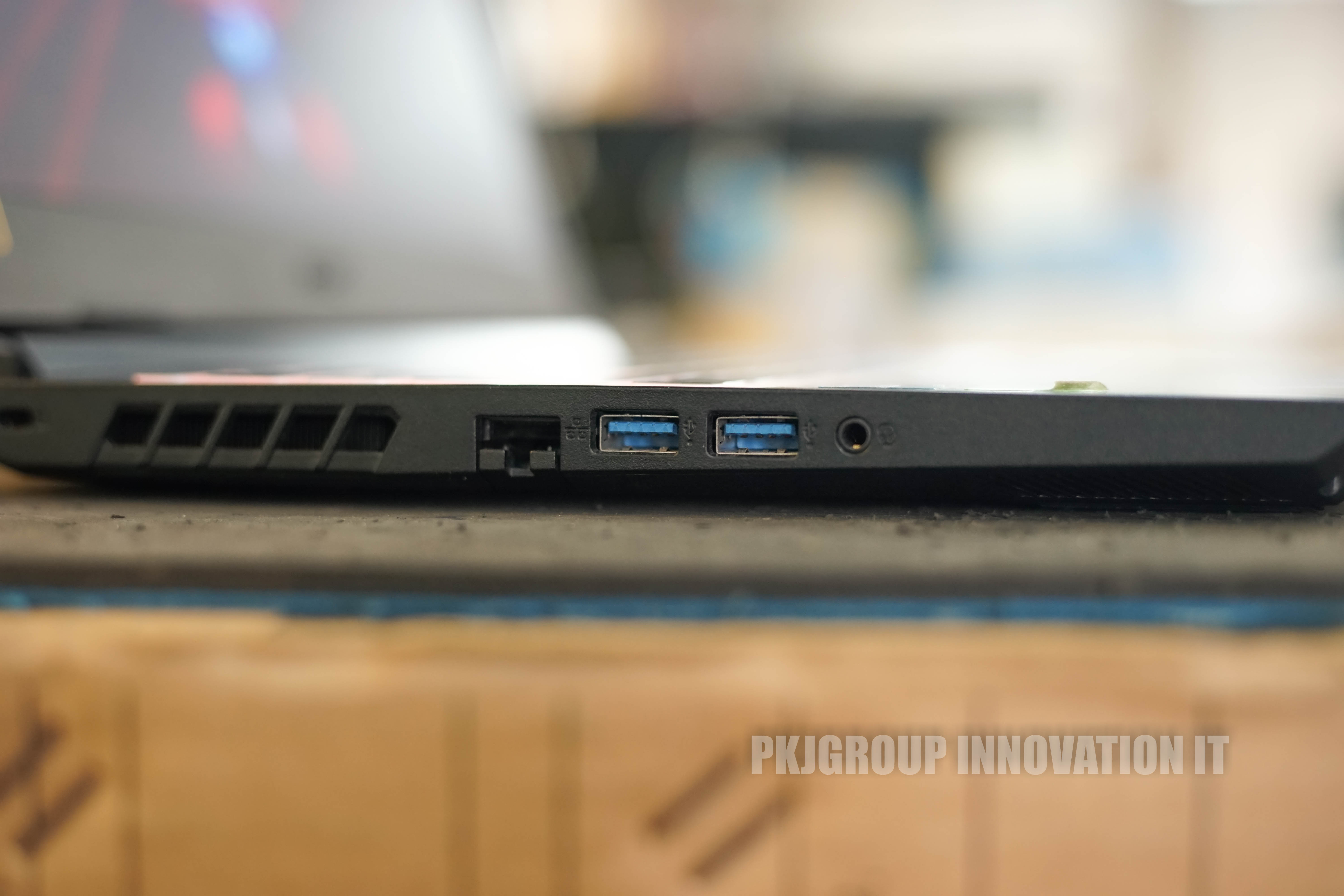 โน๊ตบุ๊คเล่นเกมมือสอง Acer Nitro 5 AN515-57-584C i5-11400H RAM 32 GB M.2 512GB RTX3050Ti