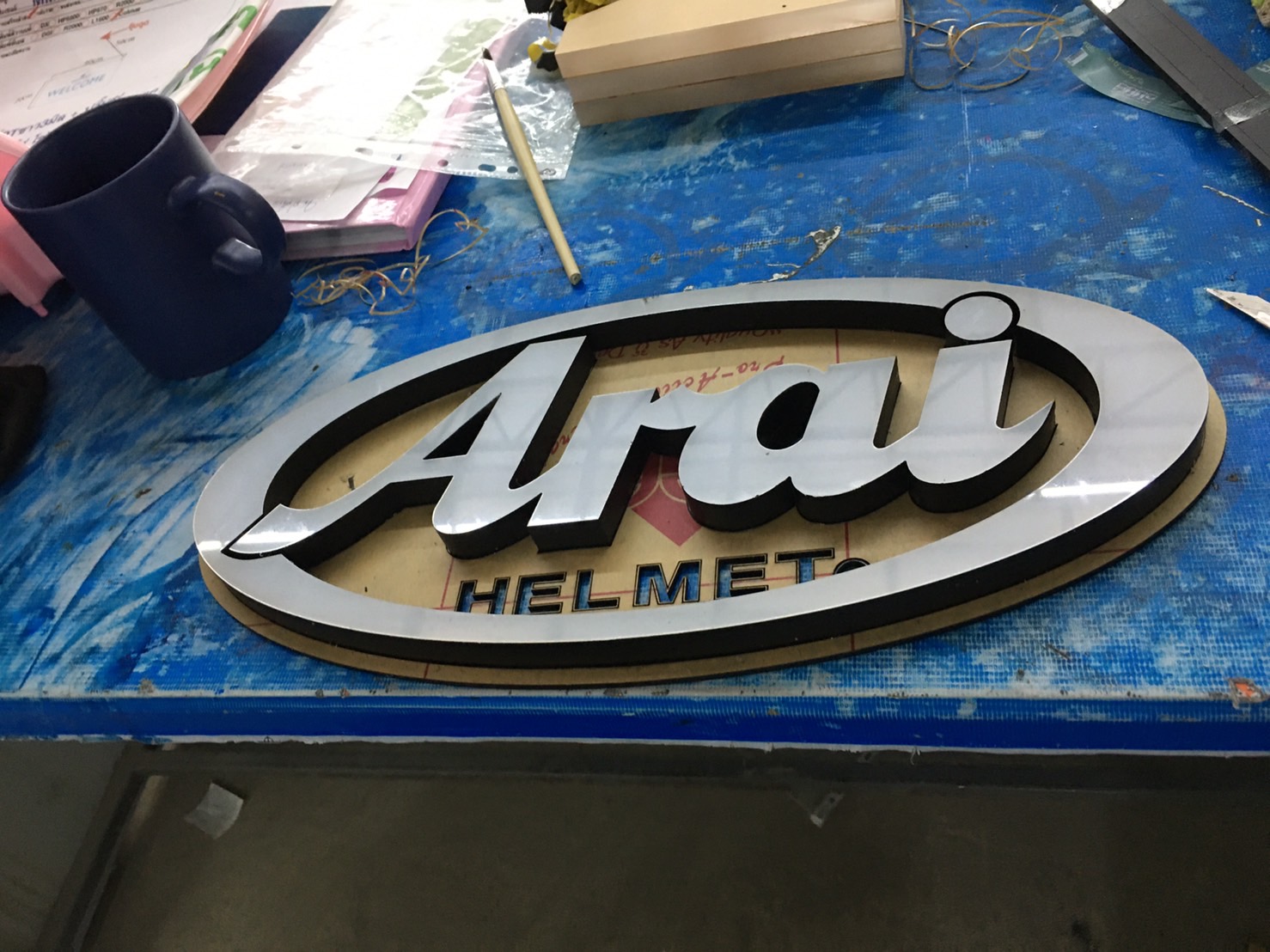 ป้ายไฟโลโก้ไฟออกหน้า งานArai helmet