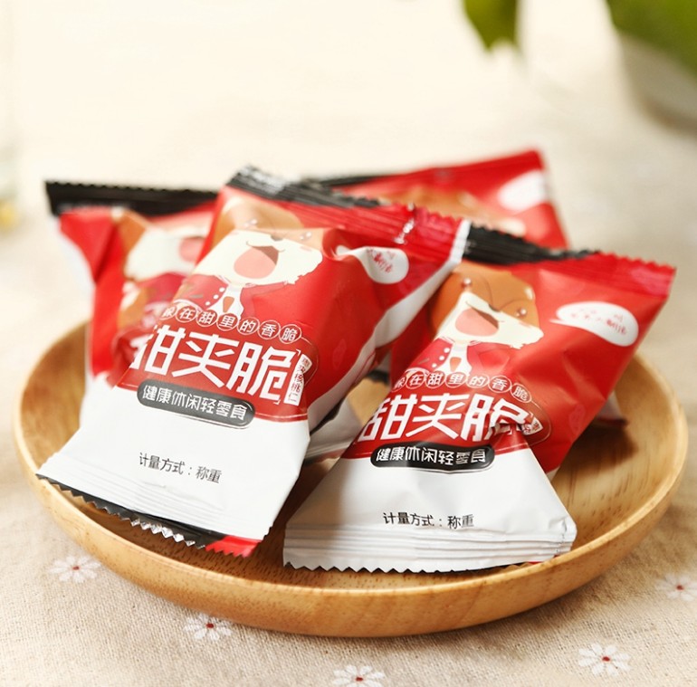 พุทราวอลนัท ตรากระรอก 三只松鼠 (258 g)