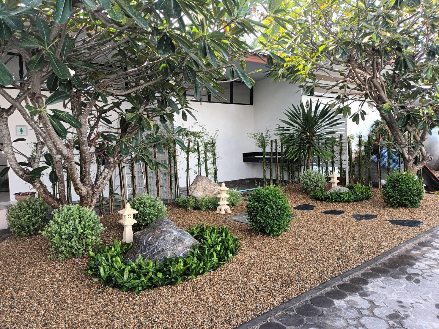 สวนหิน สวนเซน บ่อบัวสวยๆ